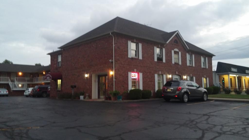 Old Bardstown Inn Exterior foto